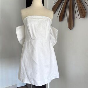DISSH White Strapless Ruffled Sundress